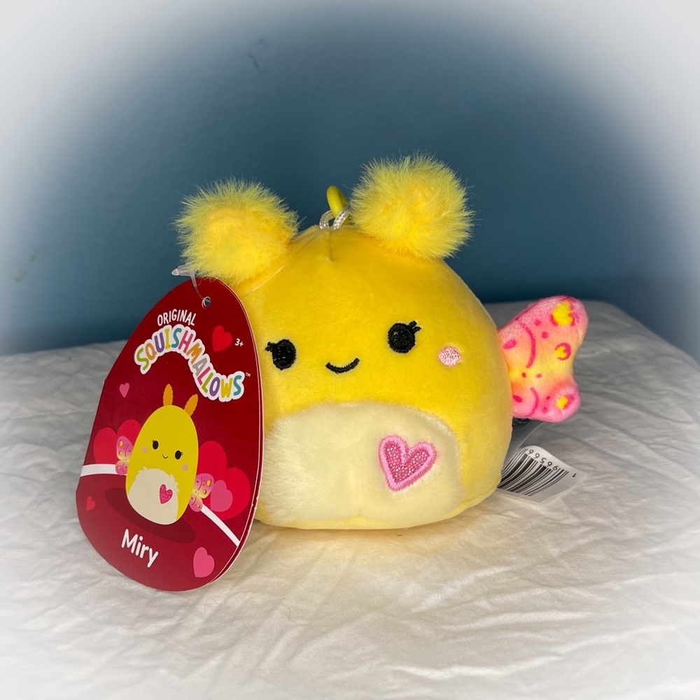 NWT’s Miry the Moth 3.5 inch Squishmallow Clip